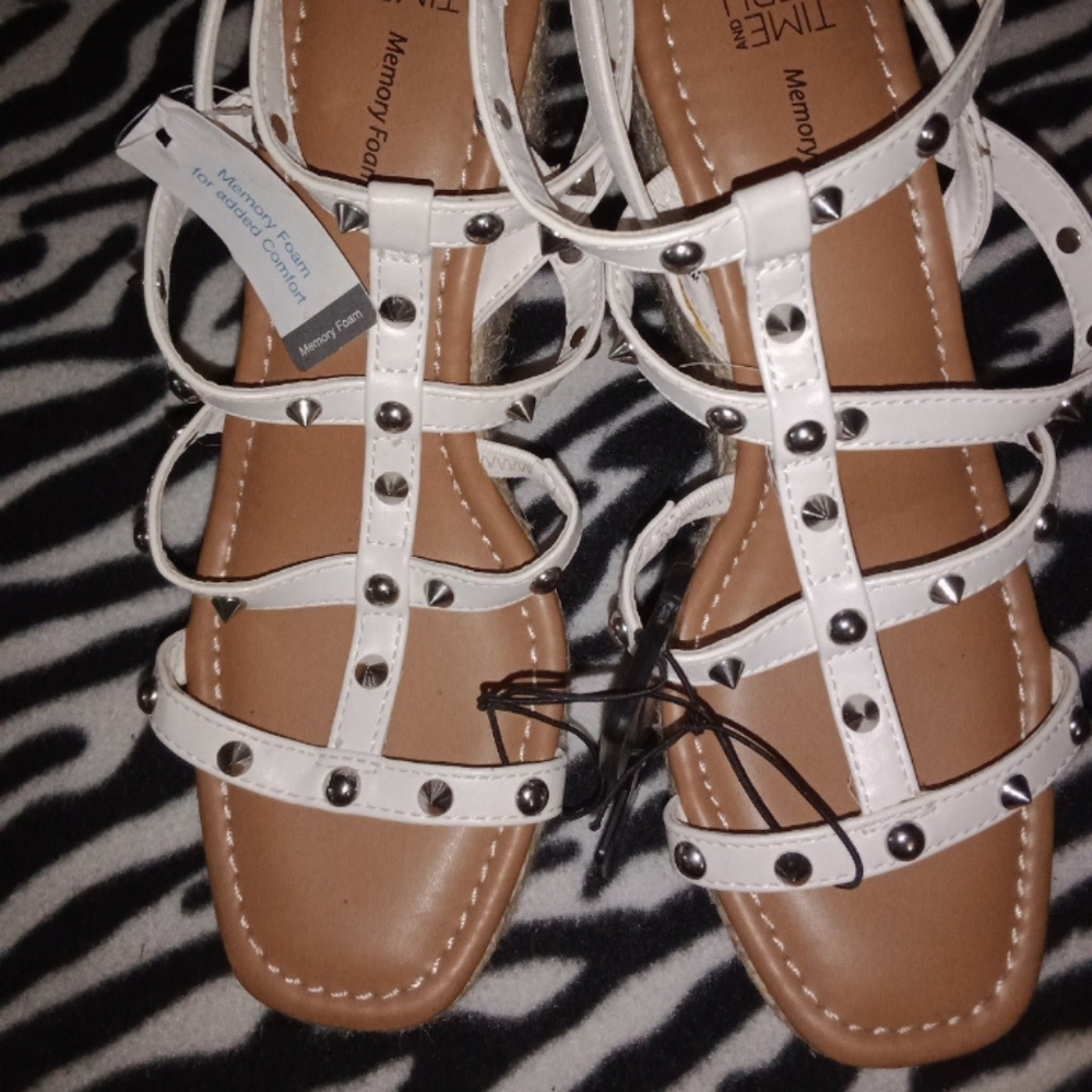 Nwt Time And Tru Memory Foam Wedges - image 4